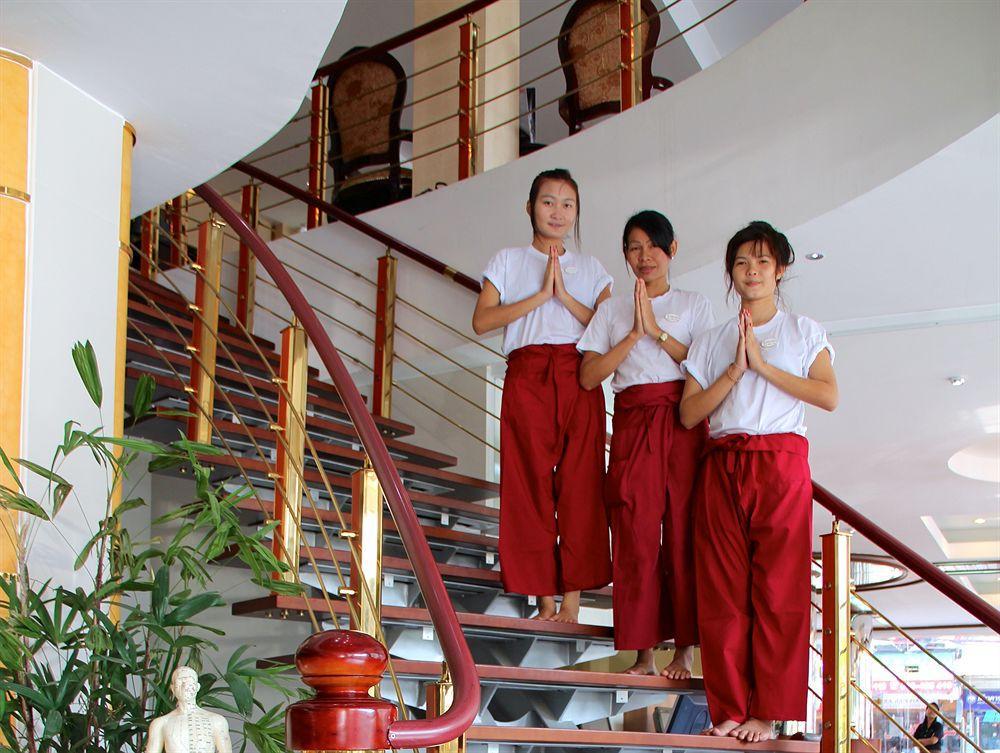 The Privi Suites Pattaya Exterior photo