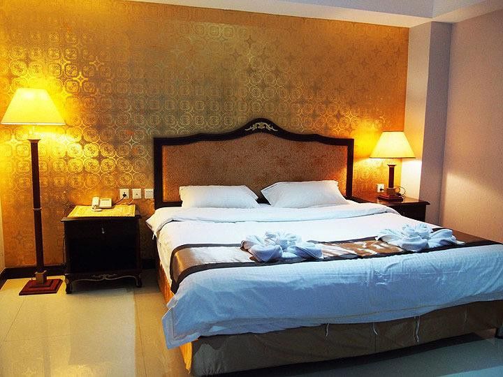 The Privi Suites Pattaya Exterior photo